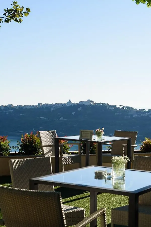 La Locanda Del Pontefice - Luxury Country House Marino Italy