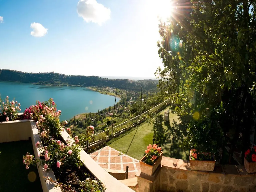 La Locanda Del Pontefice - Luxury Country House Marino Italy